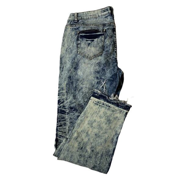 V.I.P Y2K Jeans Teen/Youth Size 16W Embroidered Floral Acid Wash Raw Hem Denim - Picture 8 of 12